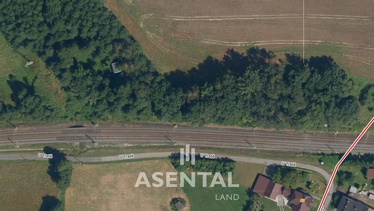 Prodej pozemku 649 m²